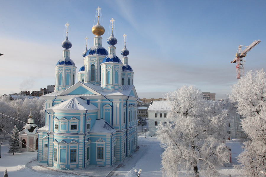 Тамбов декабрь. Тамбов храм Казанской иконы Божией матери зимой. Казанский монастырь Тамбов зима. Казанский храм зимой Тамбов. Тамбов снежок храмы.