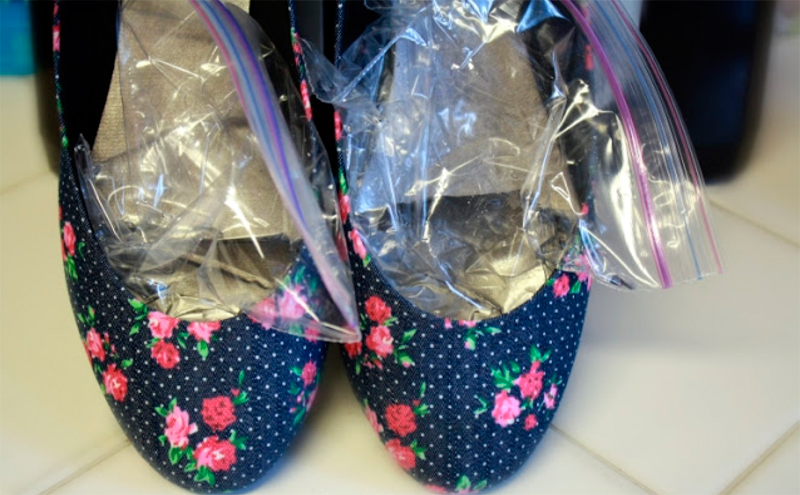 Домашние тапки носки. Тапочки. Комнатные тапочки женские. Тапочки. Тапочки налей.