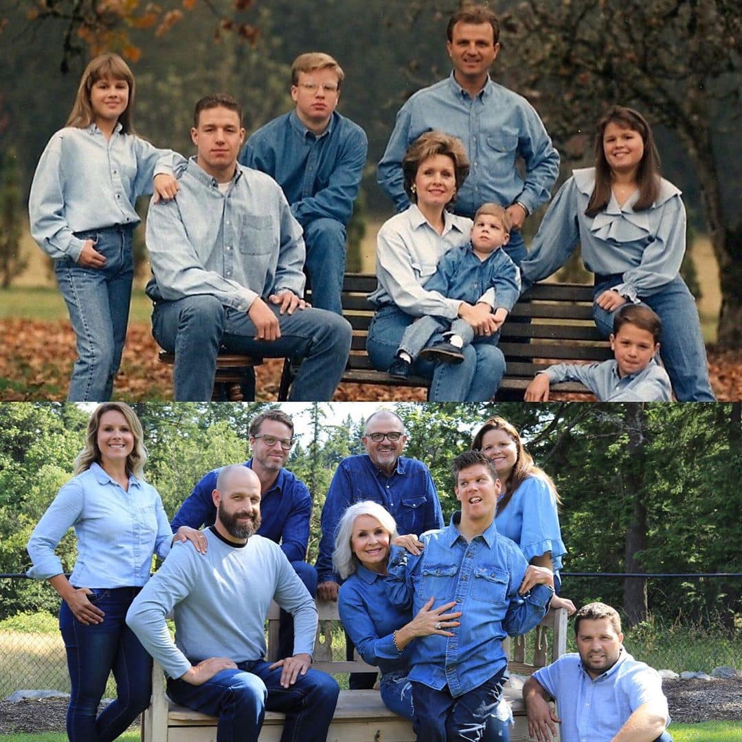 Люди узнали об этом через много. Люди спустя много лет. Друзья много лет спустя. Семейные фотосессии спустя года. Семейное фото через несколько лет.