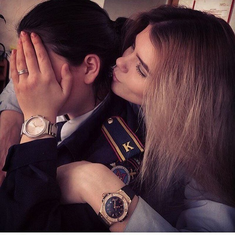 Мажорка влюбилась в полицейского. The rookie люси чен. Он влюбился в полицейского. Он влюбился в полицейского. Омон девушки.