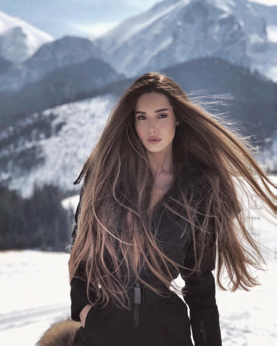 Длинные волосы всегда. Anna Stebnowska (@Aniu_ta. Девушкасдлиными волосами. Девушка с плойными волосами.