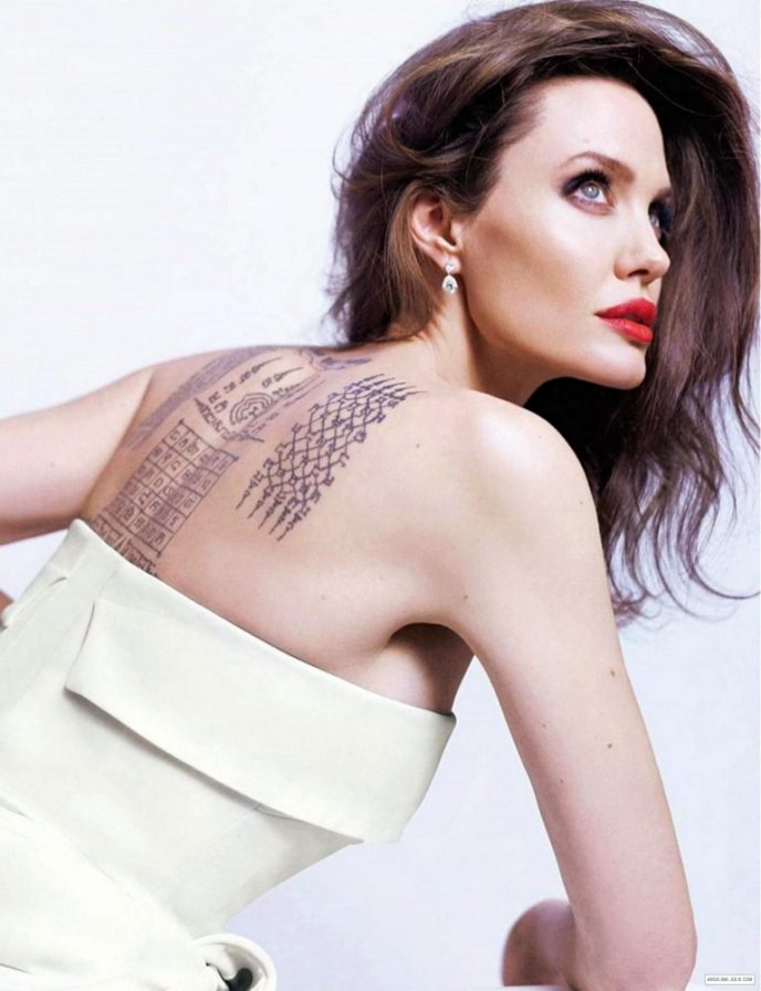 Возвращение королевы! Неповторимая Анджелина Джоли недавно снялась в чувственной фотосессии