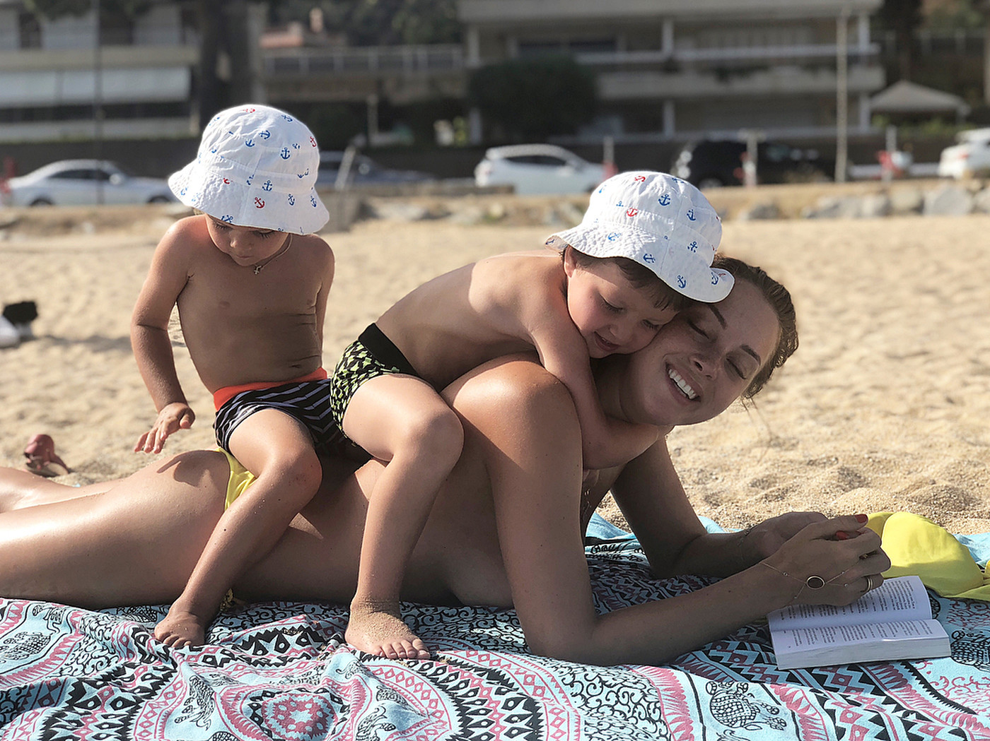 с детьми голым на пляж фото 110