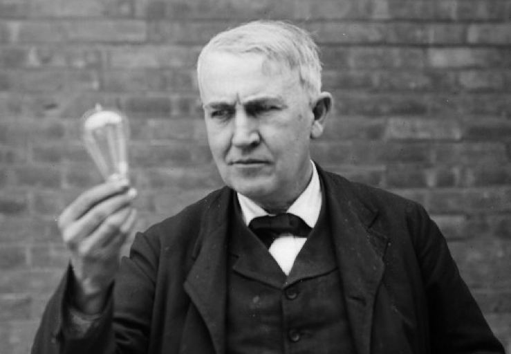 лампа накаливания Томаса Эдисона
